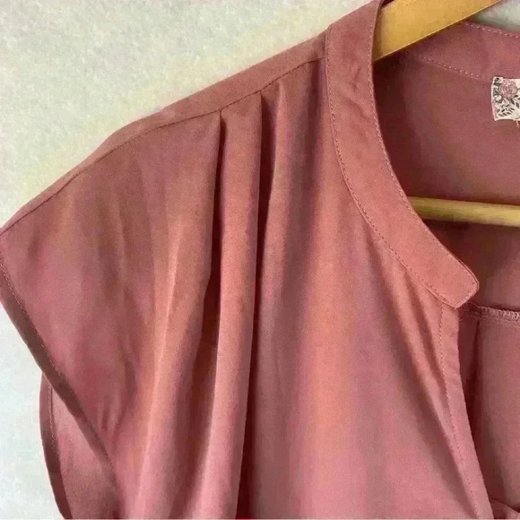 Pink Rose Women's Short Sleeve Button Front Tie Waist Pink Coral Blouse Medium - Picture 10 of 12